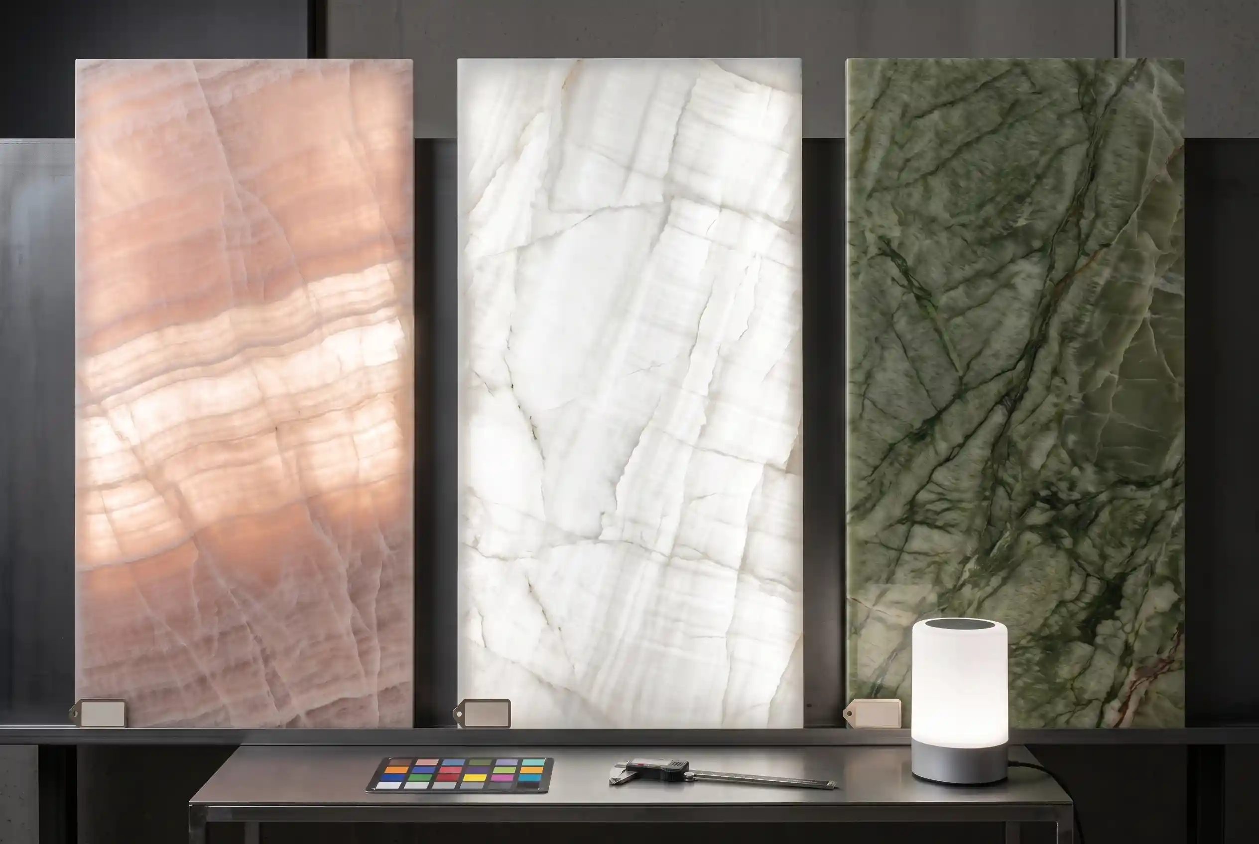 Realistic comparison of color, veining and light transmission across pink, white and green Iranian onyx slabs Realistic comparison of color, veining and light transmission across pink, white and green Iranian onyx slabs